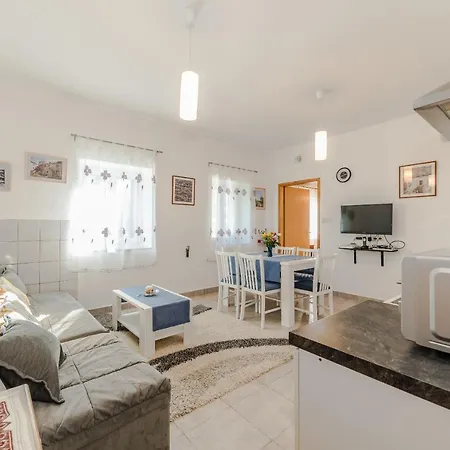 Vila Klara Villa *
